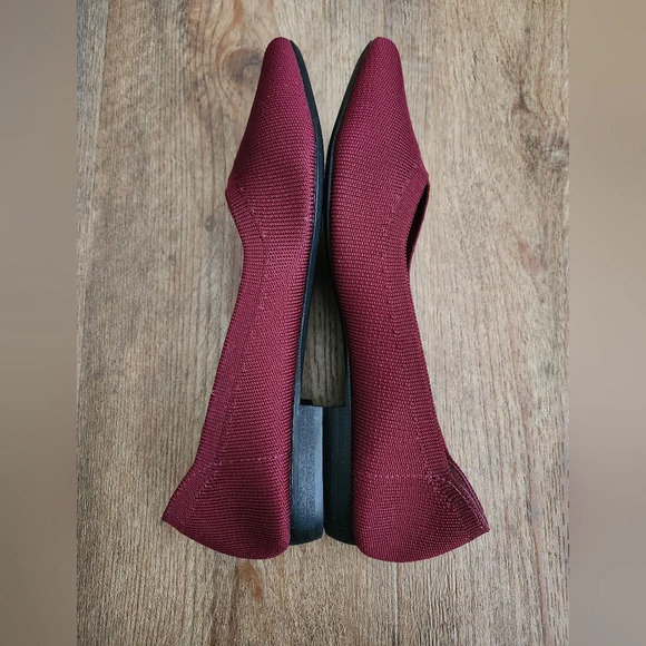 MIA Burgundy Pointed Flats - Picture 5 of 9
